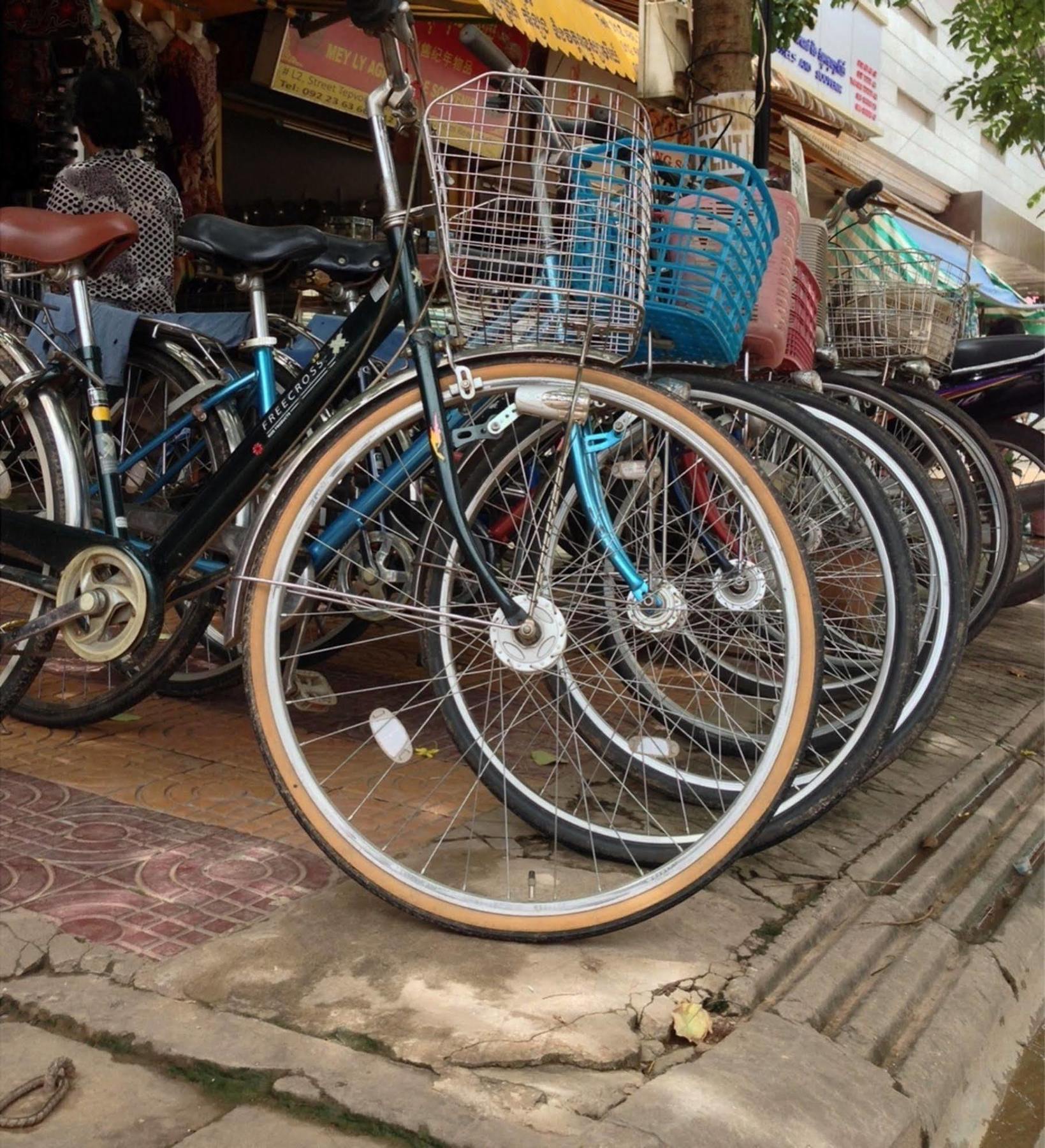 Nyny Hotel Kampot Buitenkant foto