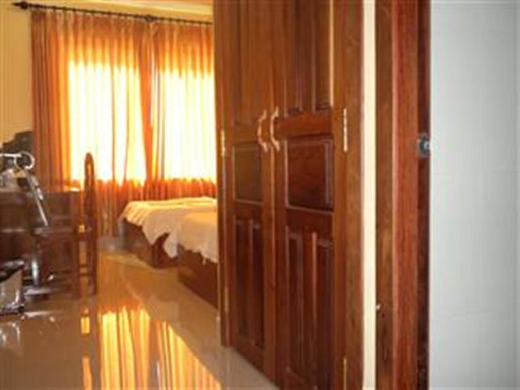 Nyny Hotel Kampot Kamer foto